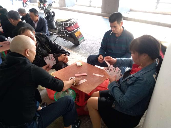 同城打牌游戏大厅在哪